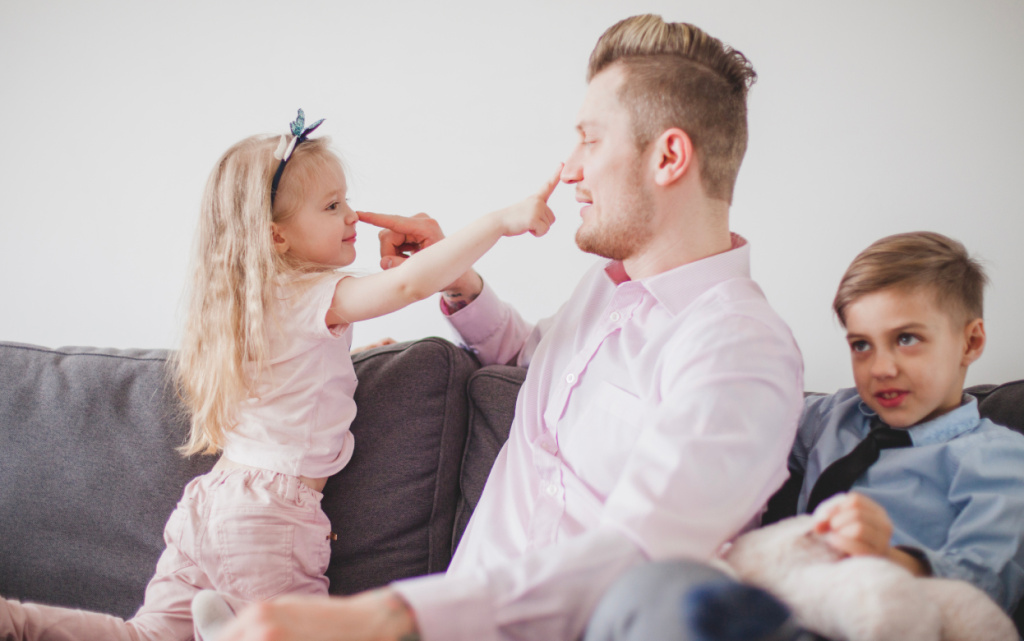 father-daughter-touching-their-noses (1).jpg