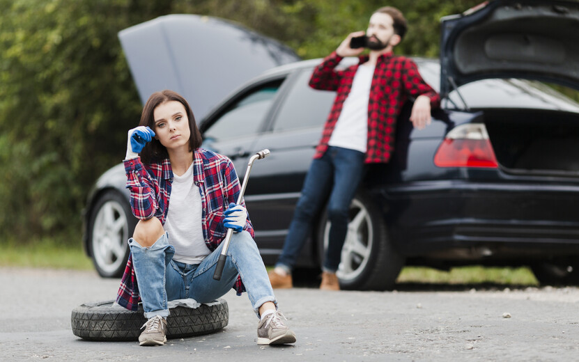 result_front-view-couple-repairing-car.jpg