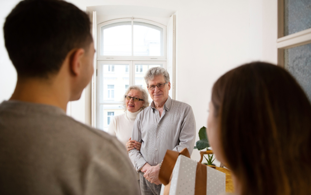 sem-a-prazdnuet-vmeste (1).jpg