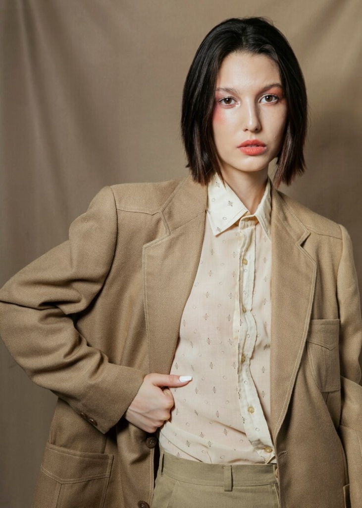 elegant-woman-posing-classic-suit_23-2148364923.jpg elegant-woman-posing-classic-suit_23-2148364923.jpg