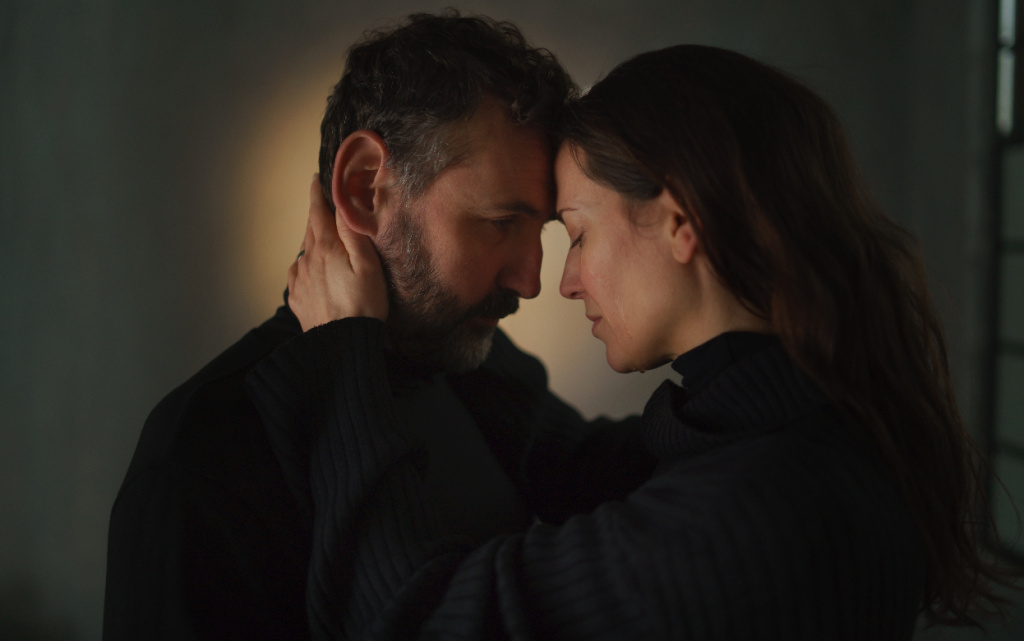 loving-couple-embrace-with-foreheads-touching-indo-2026-01-05-23-00-22-utc (1).jpg