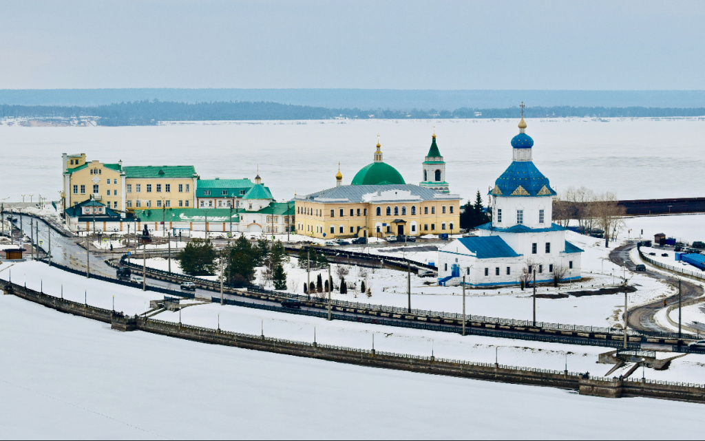 evgeniy-ivanov-uR53t1QiRTw-unsplash (1).jpg