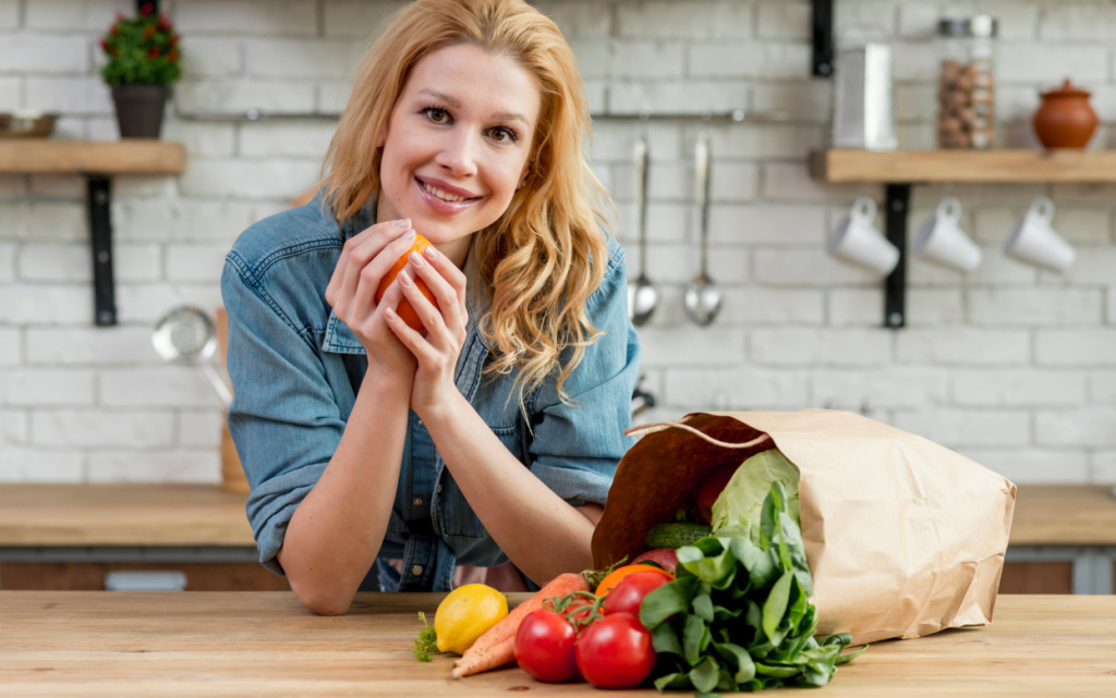 blond-woman-kitchen (1).jpg