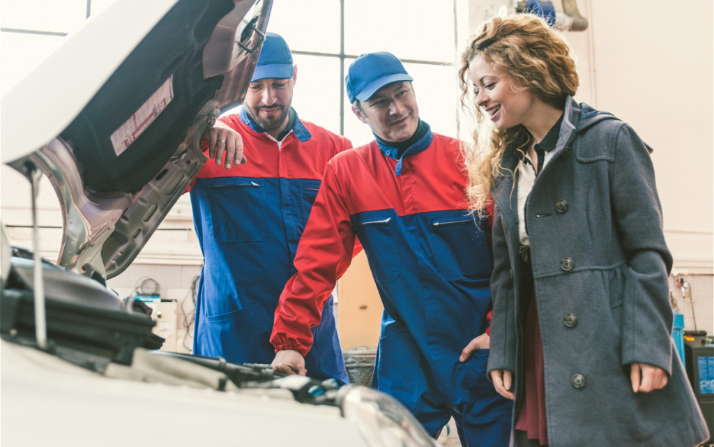auto-mechanics-consult-with-client-about-car-repai-2026-01-08-23-46-02-utc (1).jpg