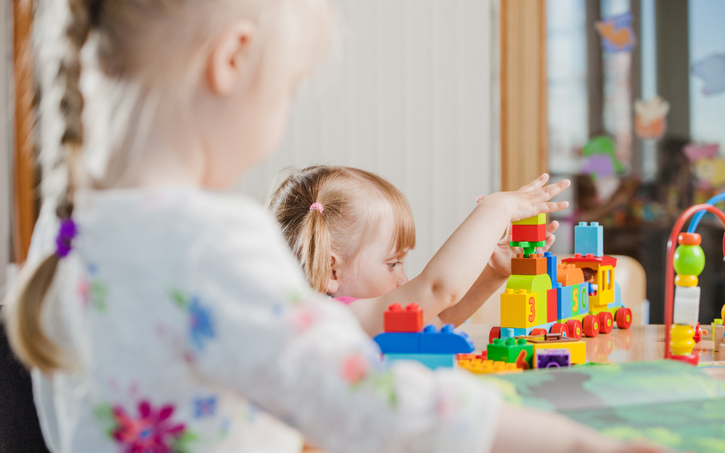 toddler-playing-with-toy-constructor (1).jpg