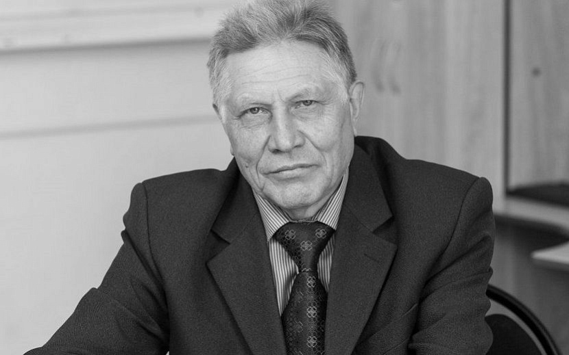 Валей Кельмаков — автор свыше 500 научных трудов по вопросам удмуртской филологии. Фото: f-uffu.udsu.ru