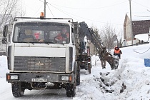 Открытую ливневку начали расчищать в частном секторе Ижевска