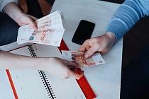 Удмуртия стала 53-й в рейтинге регионов по доле работников с зарплатой выше 100 тыс. рублей