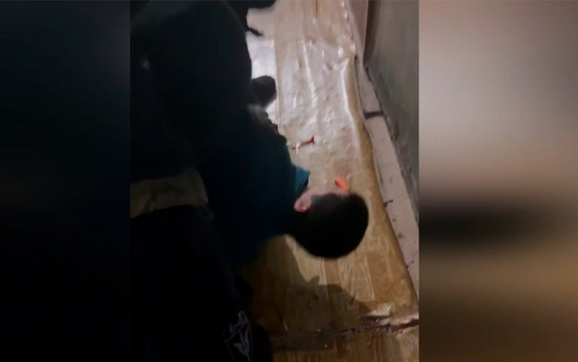 Момент задержания воришек. Фото: скриншот с видео МВД по УР