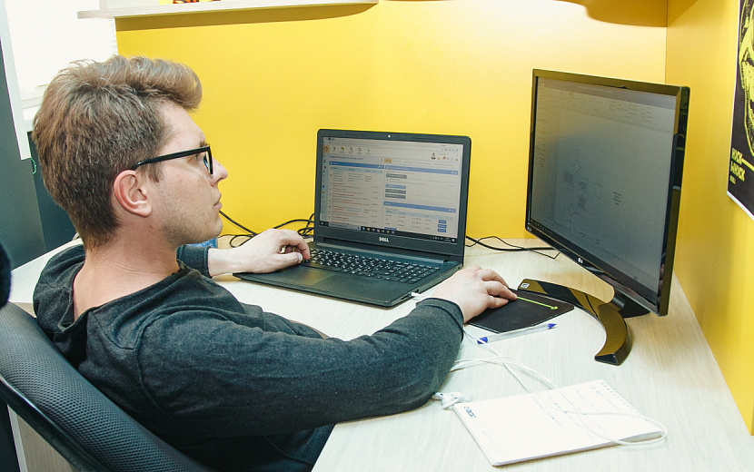 Большинство ижевчан не доверяют образованию в Сети или просто не могут найти время на занятия. Фото: Сергей Грачев