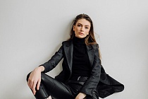 «Я буду никем?»: почему одни девушки выбирают карьеру, а другие – семью