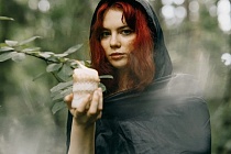 Гороскоп на 11 января: каким знакам Зодиака повезет в любви, а кому стоит быть осторожнее с деньгами