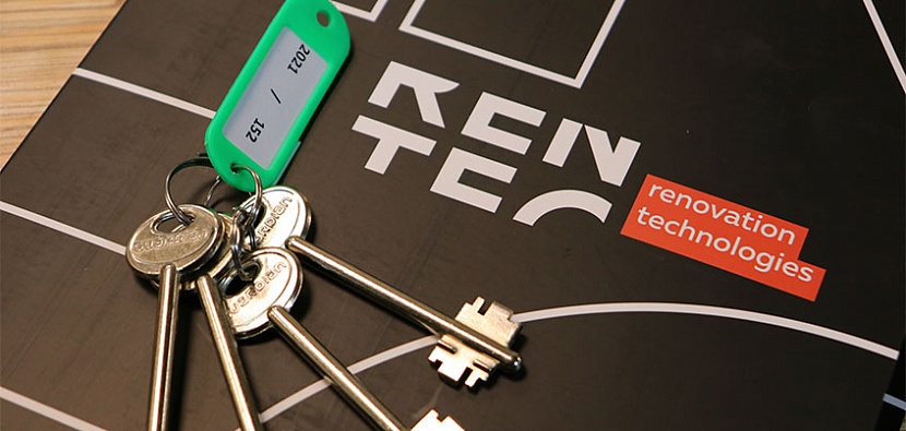 Ключи от долгожданной квартиры. Фото: Амир Закиров