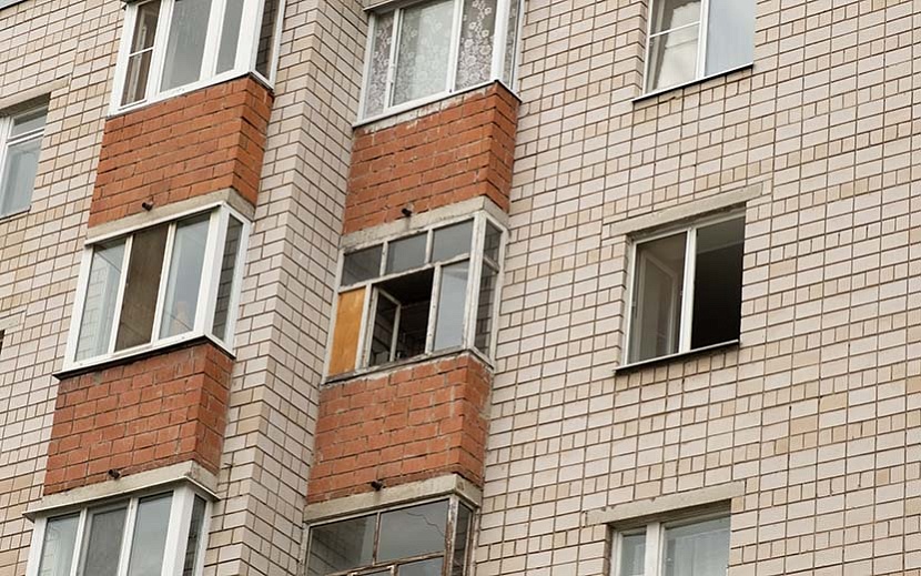 Окно квартиры, где произошло ЧП. Фото: Сергей Грачев 
