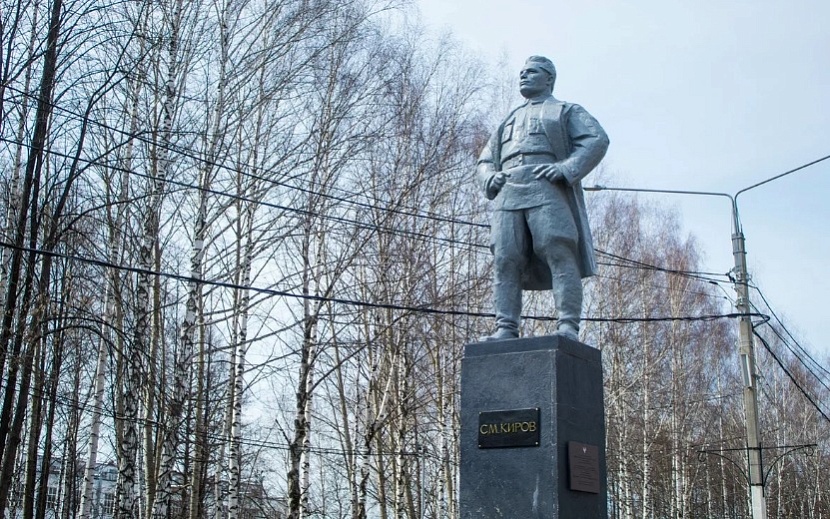 Памятник С. М. Кирову. Фото: Данил Иванов