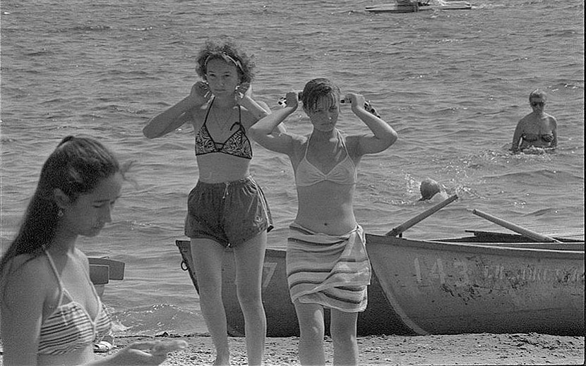 На пляже Ижевска. 1980-е годы. Фото: Е. Аксенов