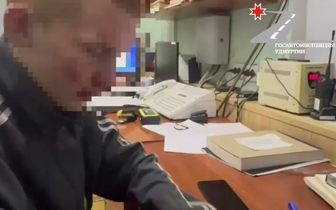 Пьяные подростки на питбайках в Можге
