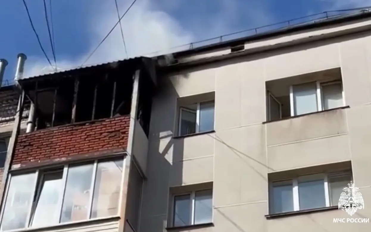 Двух женщин спасли из горящей пятиэтажки в Ижевске