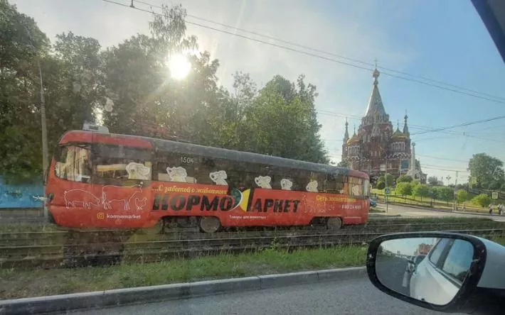 Движение трамваев по улице Карла Маркса из Центра остановилось в Ижевске