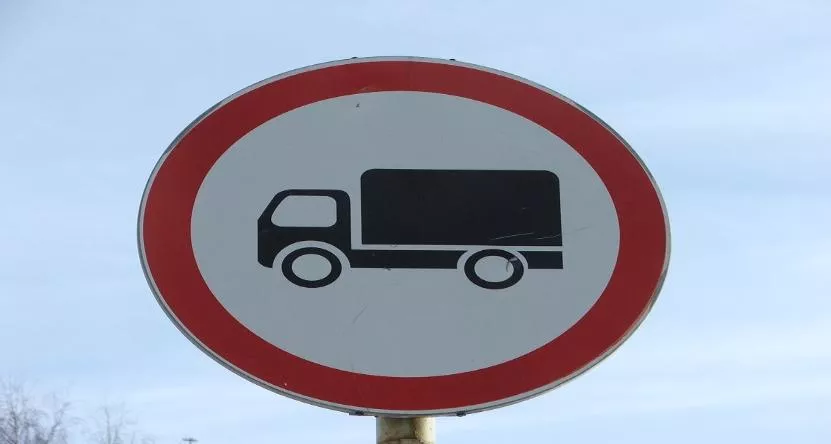 Движение на двух трассах Удмуртии ограничат