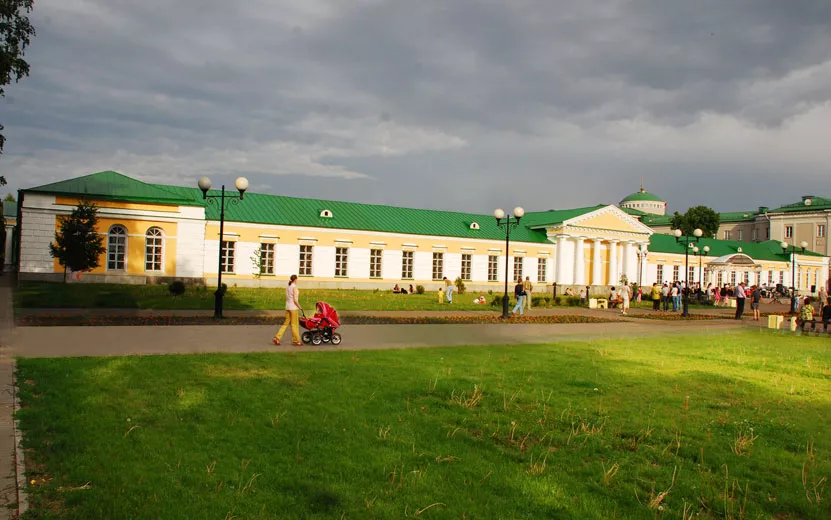 Новости Ижевска на утро 31 августа: прокурор под домашним арестом и женщина, выпавшая из окна многоэтажки