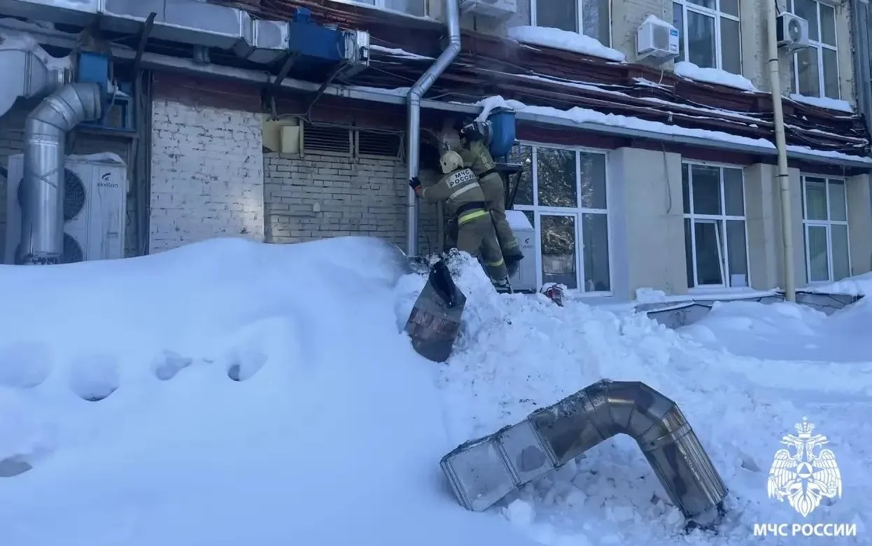 42 человека эвакуировали из кафе в Ижевске после пожара
