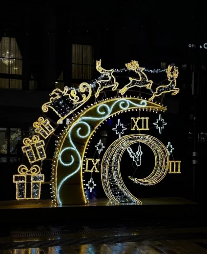 Новогоднюю иллюминацию включили на улицах Ижевска. Фото: пресс-служба администрации Ижевска