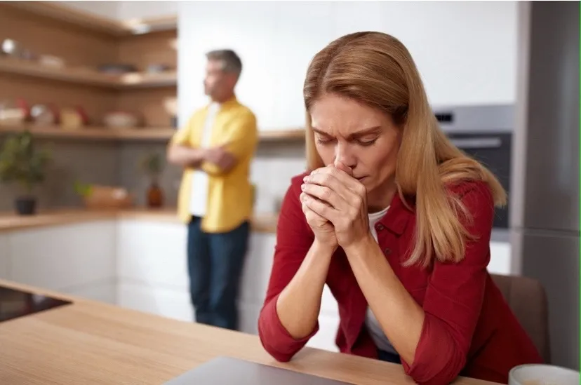 Все есть, а счастья нет: 3 привычки, из-за которых женщины чувствуют пустоту