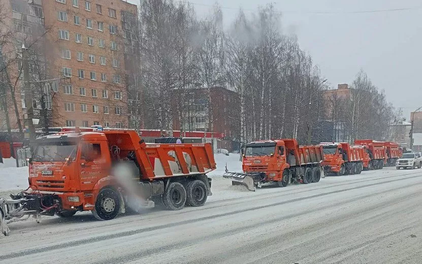 83 единицы техники вывели на улицы Ижевска для очистки от снега
