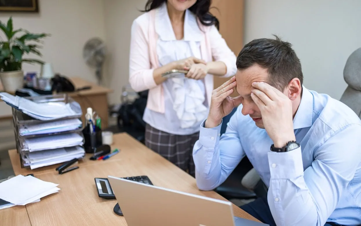 Работа есть, а радости нет: почему после 35 лет так часто приходит ощущение, что живешь не свою жизнь