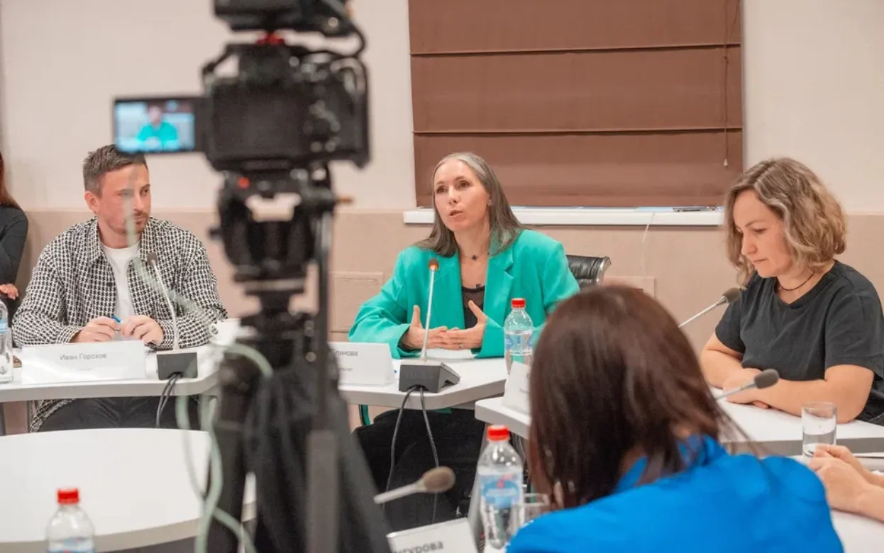 Как женщине после родов найти ресурсы на все: в Ижевске состоялся круглый стол «Энергия для себя – сила для семьи»