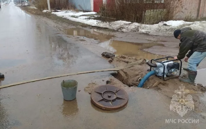 Более 1 тыс. домов остались без холодной воды в Камбарке