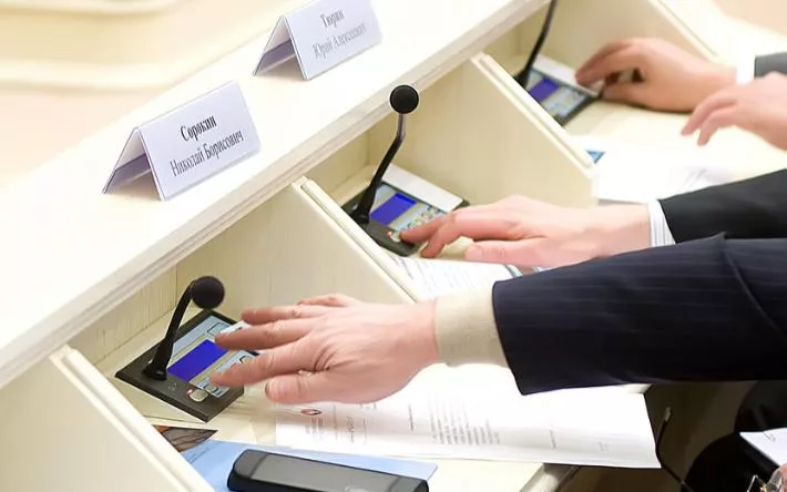 Кандидатуры премьер-министра и его замов рассмотрят депутаты Госсовета Удмуртии 29 ноября