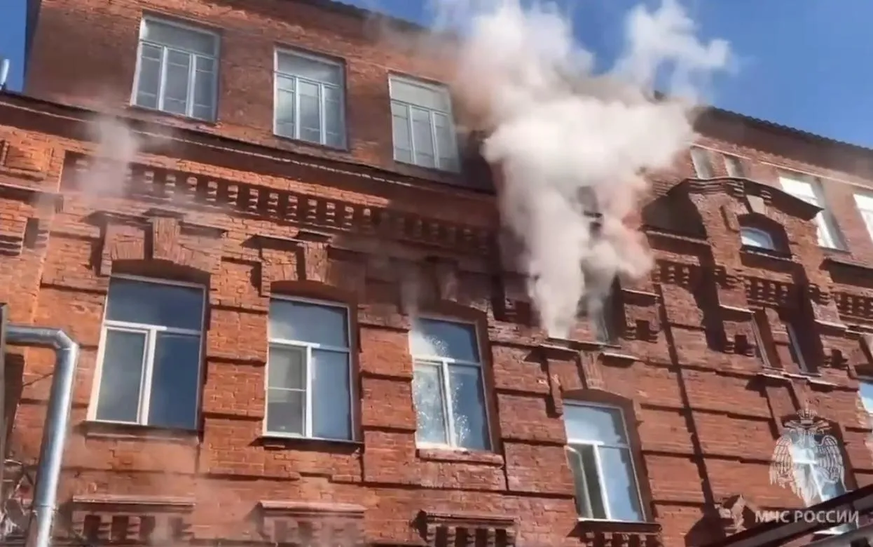 Ликероводочный завод загорелся в Глазове