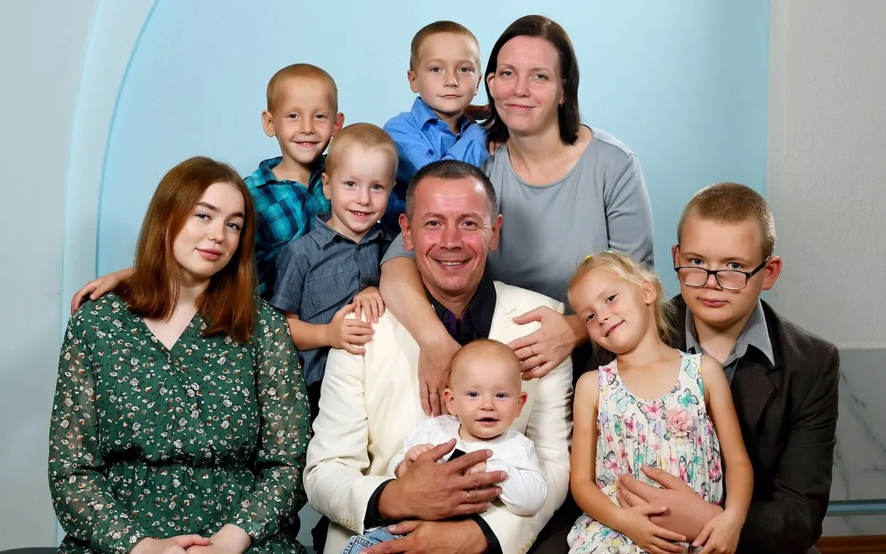 Многодетные семьи Удмуртии смогут компенсировать затраты на учебу