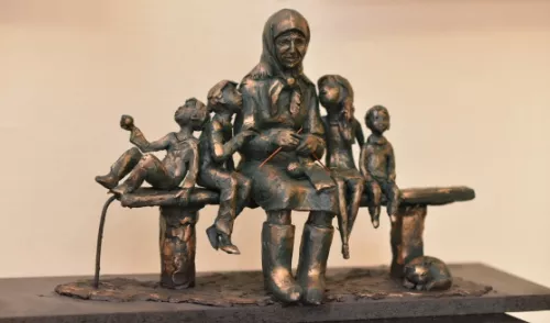 Э.Карипов