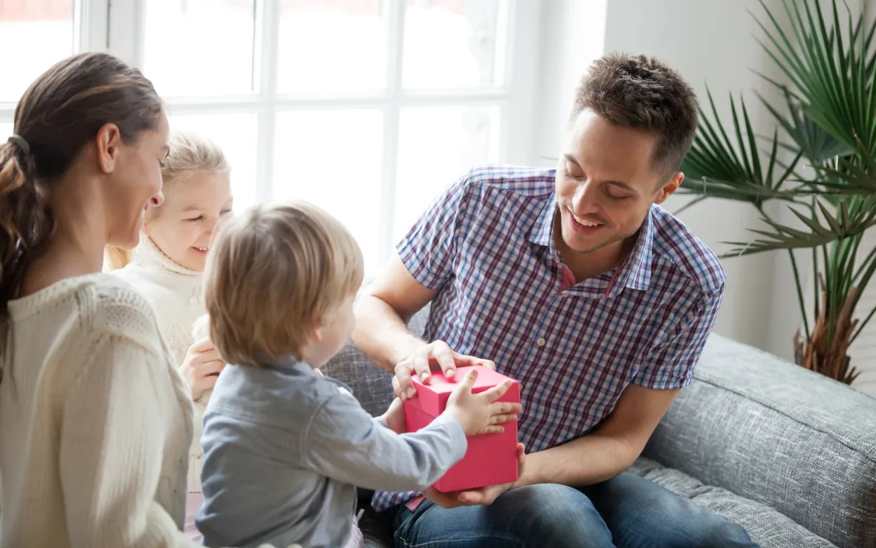 Мучаетесь с подарком на 23 февраля? Вот реальная подборка «хотелок» от самих мужчин