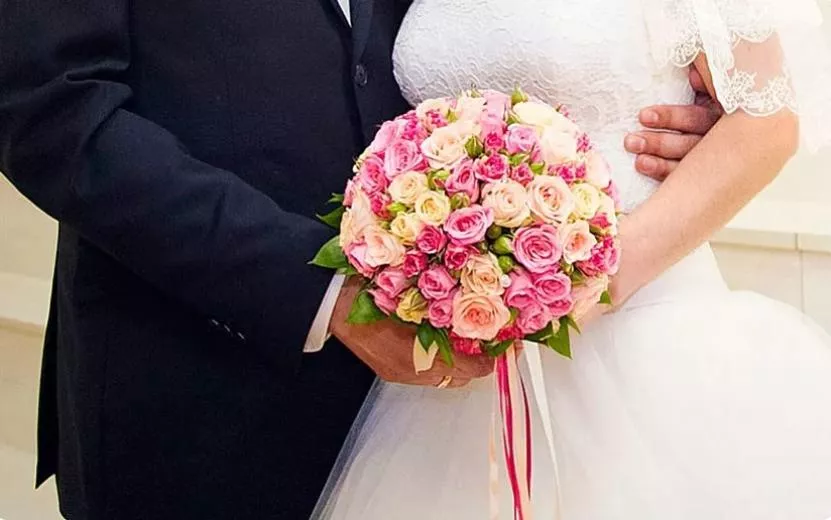 Более 40 пар вступили в брак в Удмуртии в «зеркальную» дату 25 мая