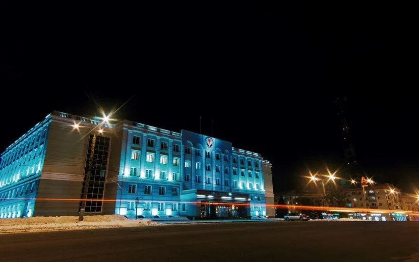 Итоги недели с 13 по 19 октября: сокращение госдолга и юбилей драмтеатра