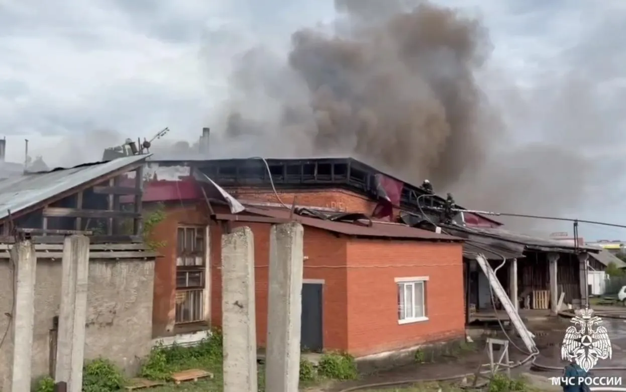 Хлебозавод загорелся в Уве