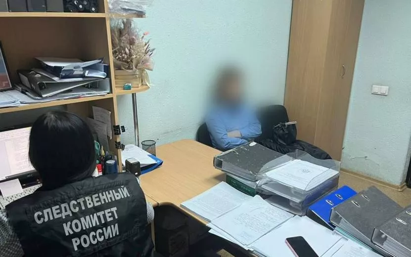 Бывшего пристава осудили в Ижевске за передачу данных о должниках коллектору