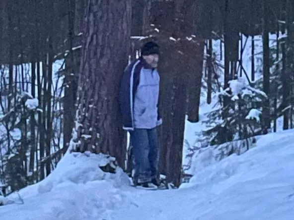 В Ижевске случайные прохожие спасли замерзающего в лесу пенсионера
