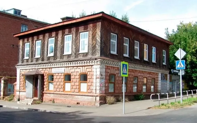 Старинный дом на ул. Красной в Ижевске. Фото: Игорь Кобзев
