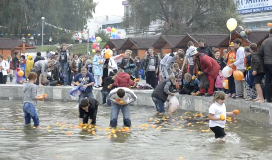 Апельсиновый флэшмоб в Ижевске сорвался, даже не начавшись