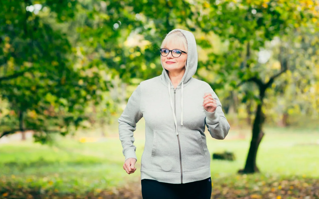 Хотите начать бегать в 45+? Вот что врачи советуют проверить в первую очередь