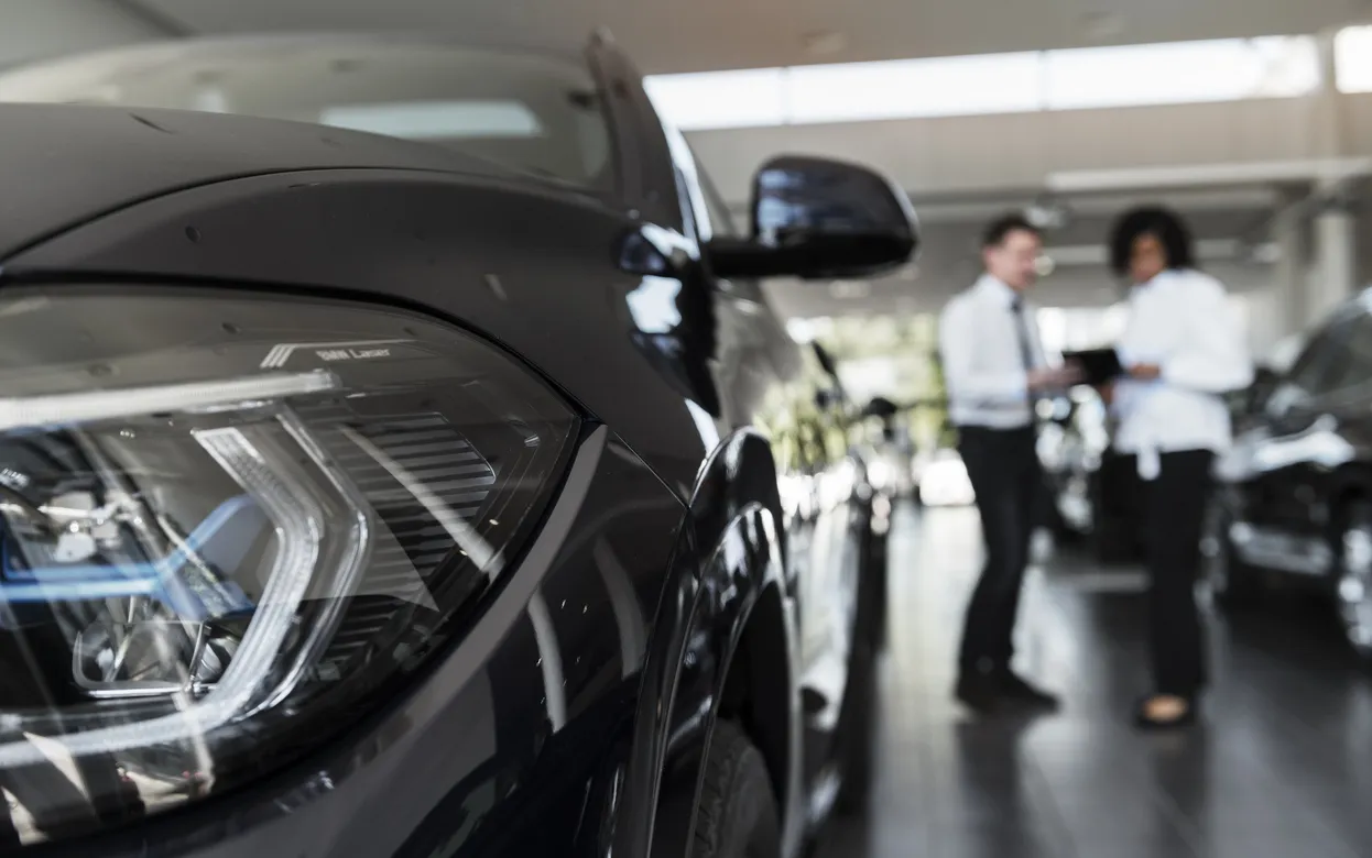 Цены на авто в России побили исторический максимум в преддверии повышения утильсбора