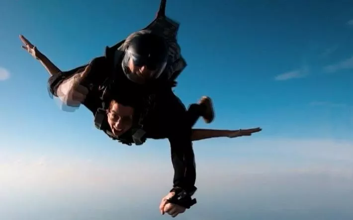 Видео: как выглядит и звучит первый прыжок с парашютом для жителей Ижевска