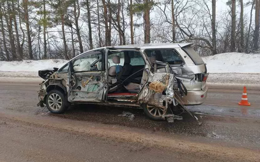 Два водителя пострадали в массовой аварии на трассе Ижевск – Сарапул