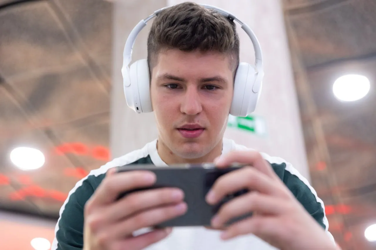 Молодежь Удмуртии стала чаще выбирать опции с безлимитом на VK