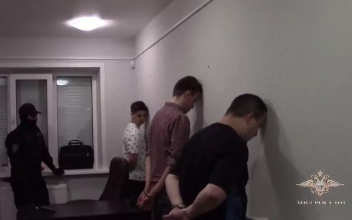 Банду «компьютерных мастеров» осудят за обман пожилых жителей Удмуртии